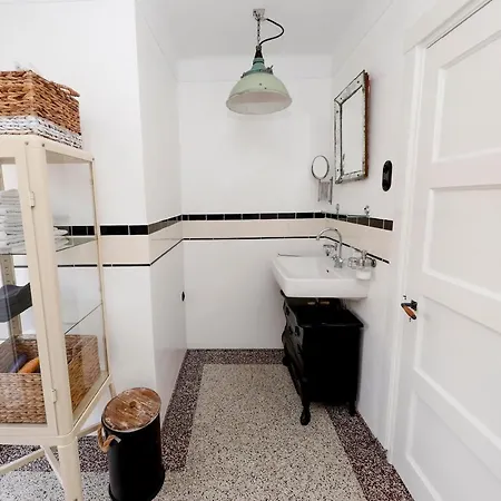 City-apartment Hele Verdieping Voor Jezelf Midden In Het Centrum דירה