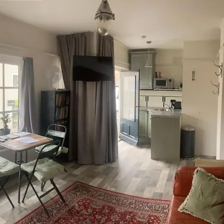 City-apartment Hele Verdieping Voor Jezelf Midden In Het Centrum דירה